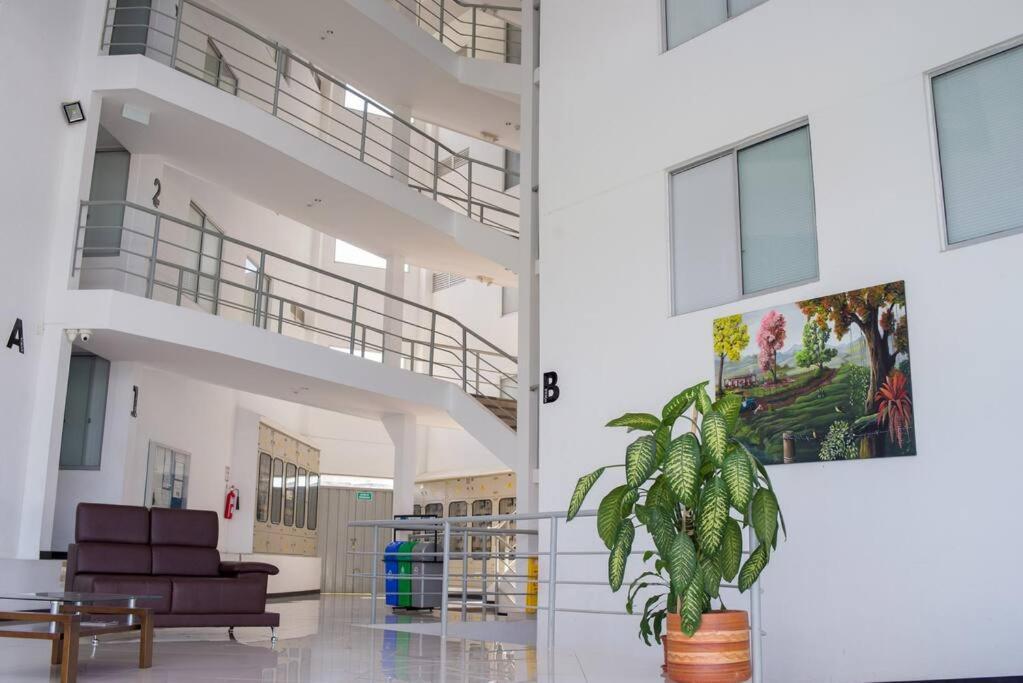 Apartamento Cerca Parque Del Cafe Con Piscina モンテネグロ エクステリア 写真