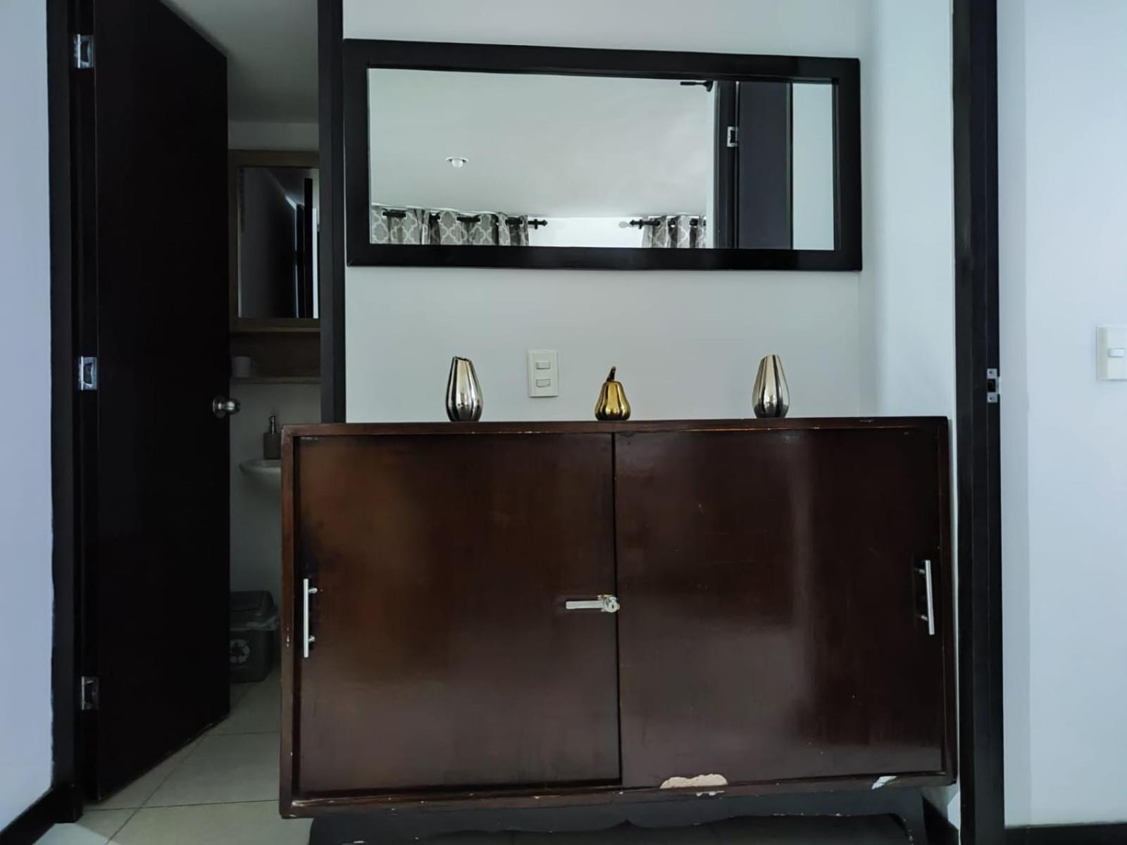 Apartamento Cerca Parque Del Cafe Con Piscina モンテネグロ エクステリア 写真