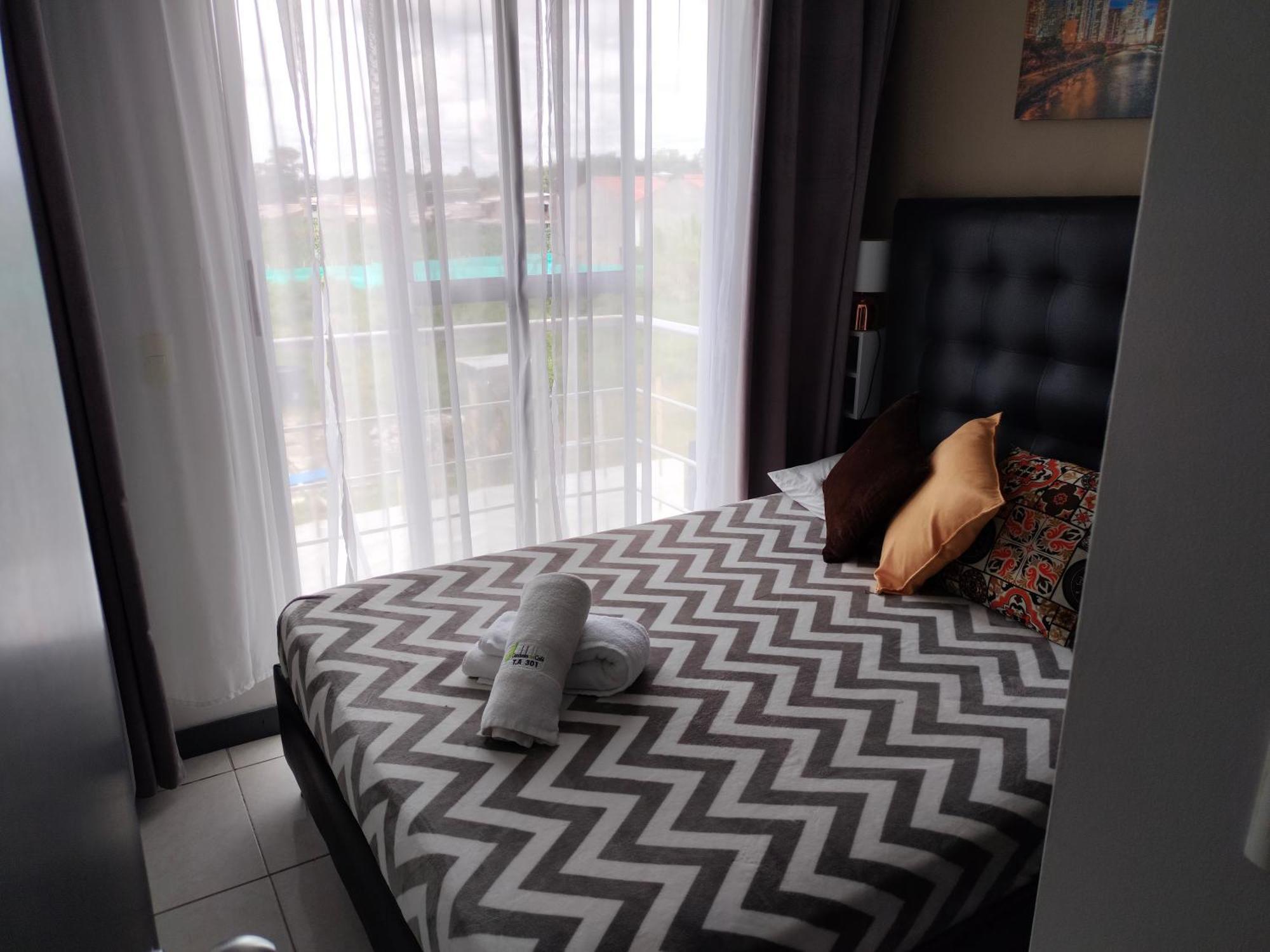Apartamento Cerca Parque Del Cafe Con Piscina モンテネグロ エクステリア 写真