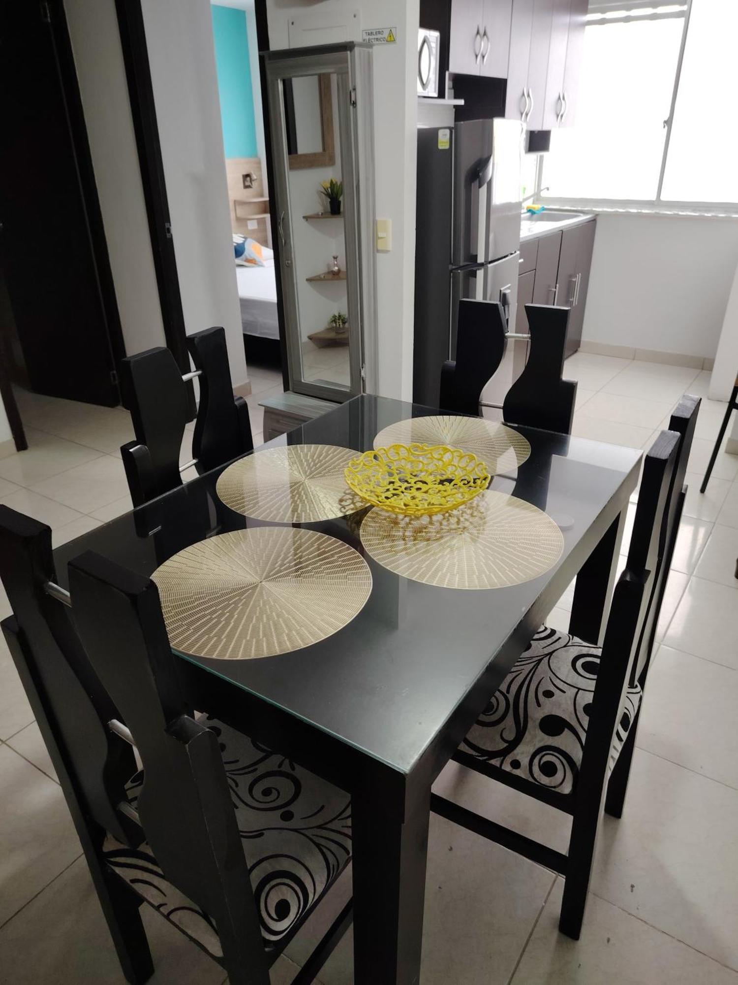 Apartamento Cerca Parque Del Cafe Con Piscina モンテネグロ エクステリア 写真